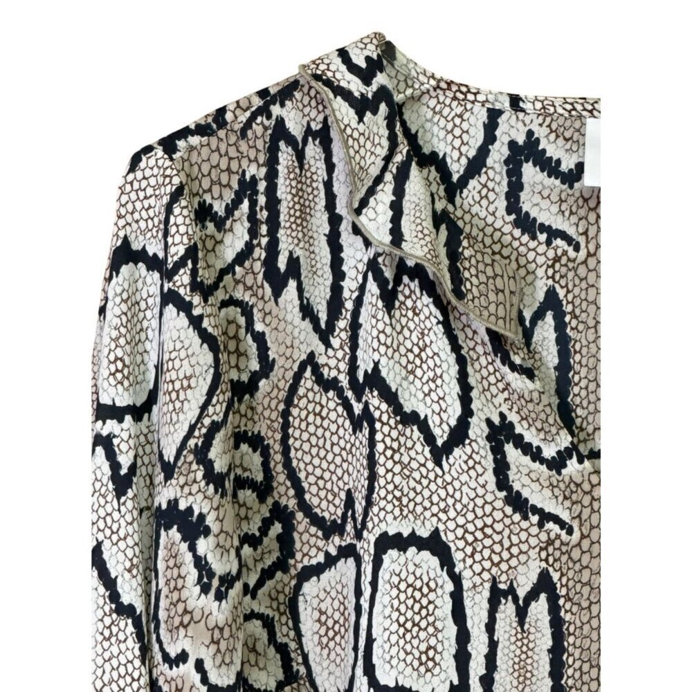 Cabi Serpentine Snake Print Blouse Size M - Picture 8 of 13